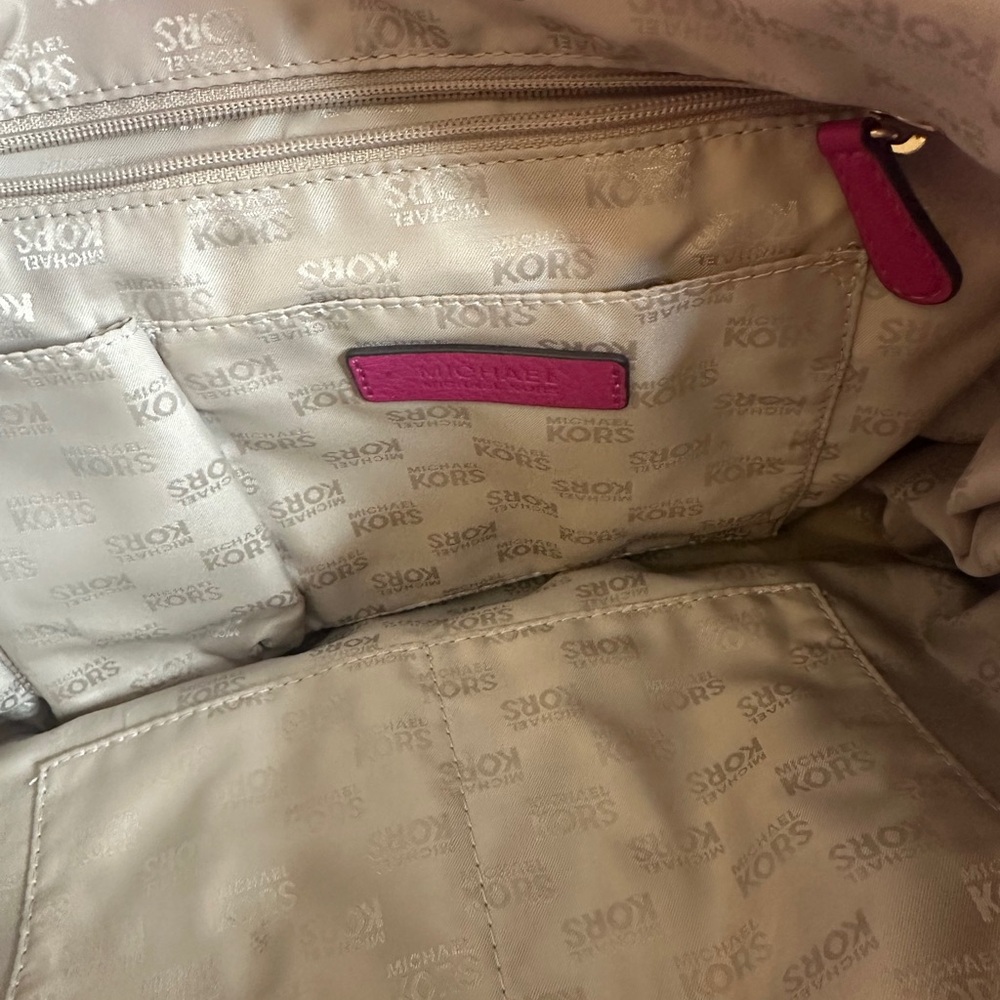 Michael Kors Fuchsia Leather Hobo Bag - Picture 16 of 17